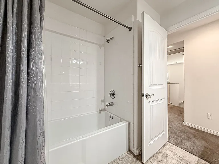 34 Secret Hollow Ln — Photo 18