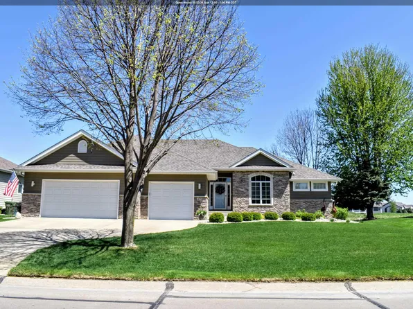 479 E Sawgrass Trl, Dakota Dunes, SD 57049