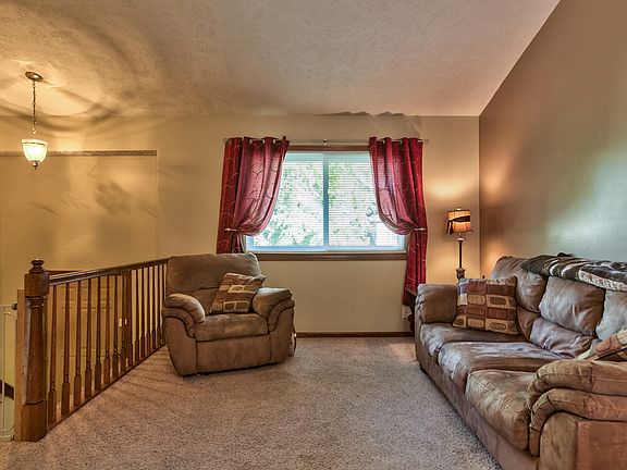 3rd image of 8714 S 138th St