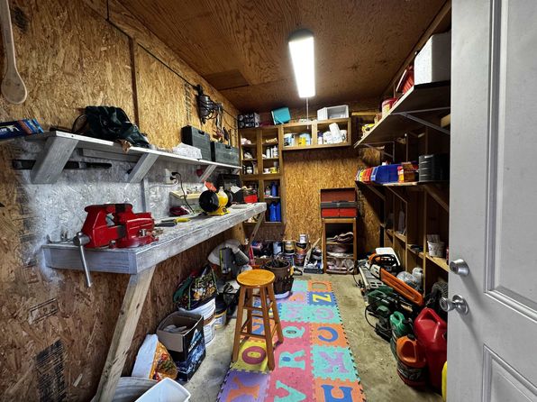 209 Sequoia Ln, Horseshoe Bend, AR 72512