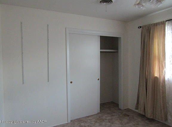 4th image of 300 Galahad St