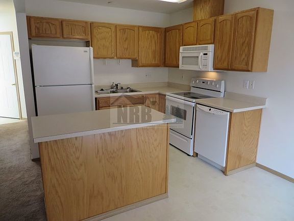 2nd image of 943 99th St E