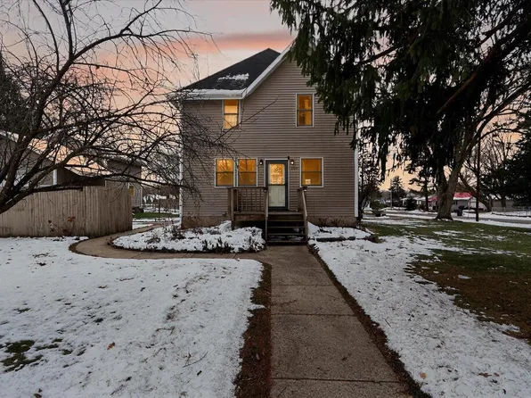 402 East Church Street, Orfordville, WI 53576