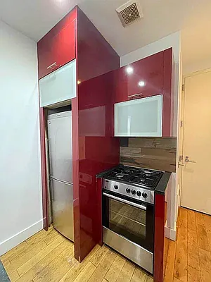 Rented by Artur Gutman, LREB | media 15