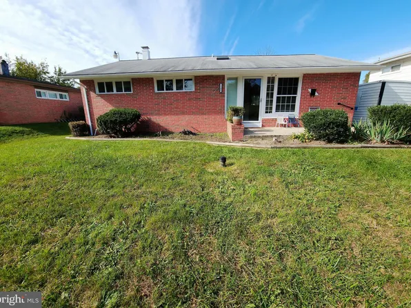 7303 Campfield Rd NW, Pikesville, MD 21208