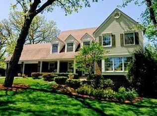 360 Fox Hunt Trl, Barrington, IL 60010