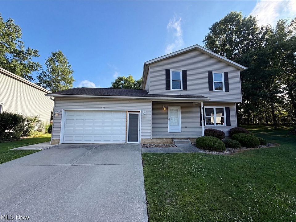 1st image of 654 Diamond Cir