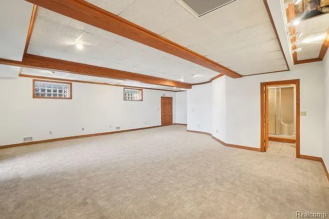 3641 Mann Rd — Photo 32