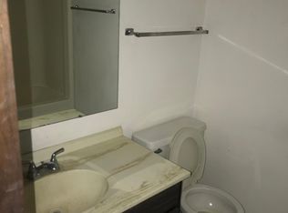 248 E Oak Cliff Ct APT 9, Peoria, IL