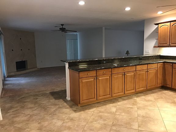 Kitchen Family Room