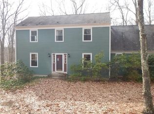 6 Waramaug Ln, New Milford, CT 06776