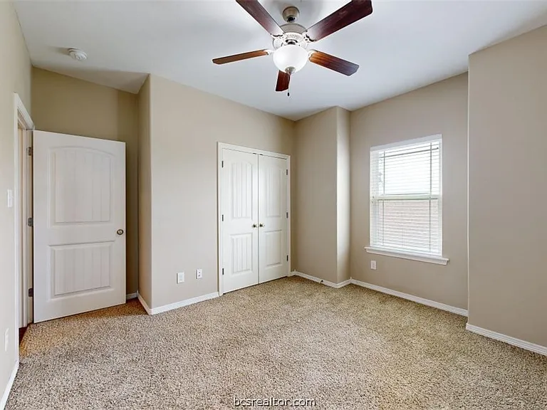 2706 Horse Haven Ln — Photo 29