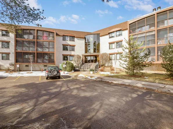 4710 58th Ave N APT 107, Crystal, MN 55429