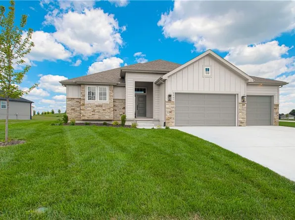 2007 Foxtail Point, Kearney, MO 64060