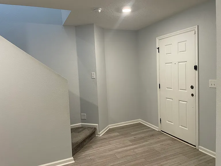 8091 Hind Way — Photo 7