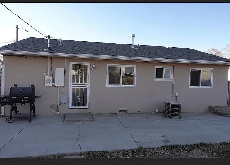 3116 Fairmount Ln — Photo 13