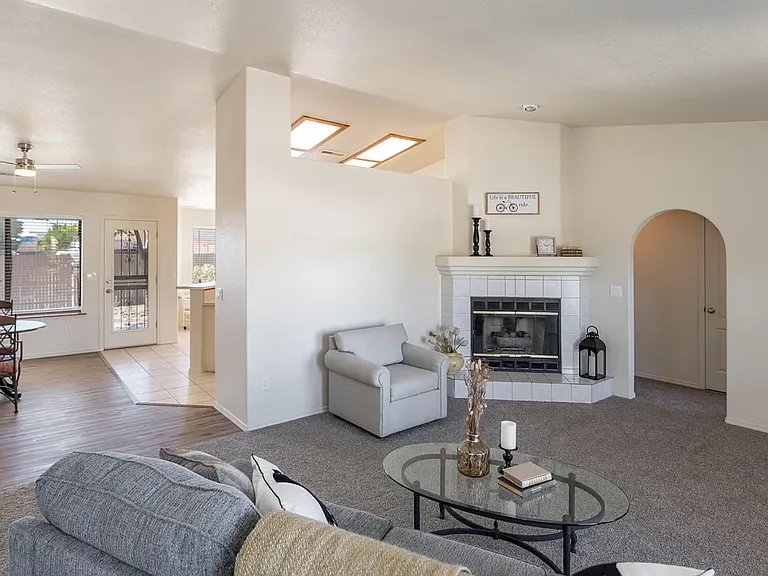 7851 E Marigold Ln — Photo 13