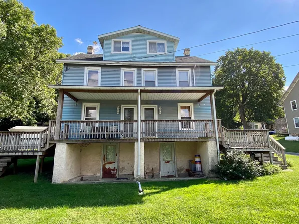140 Chestnut Hill Dr, Parkesburg, PA 19365