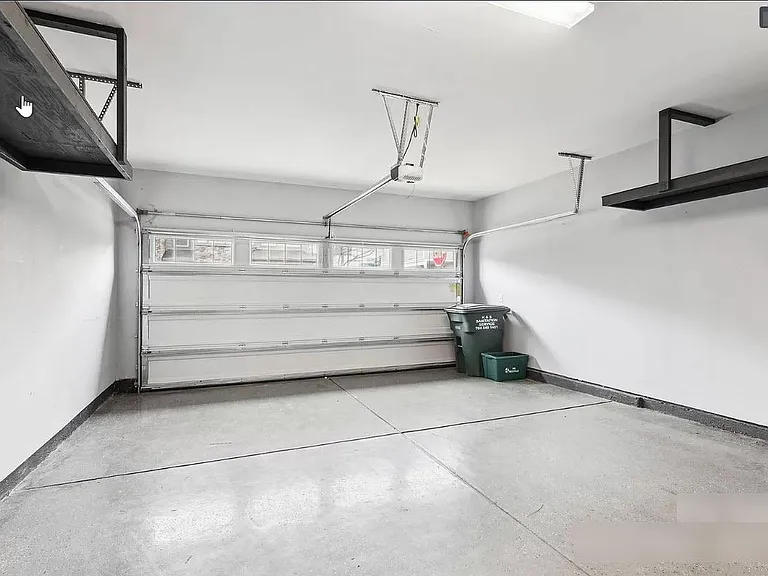 5538 Trieg Dr — Photo 32