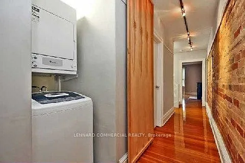 1263 King St W #2 — Photo 9