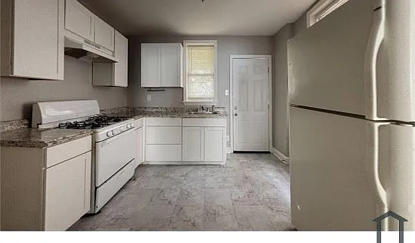 3 bed, $1,225 — Photo 3