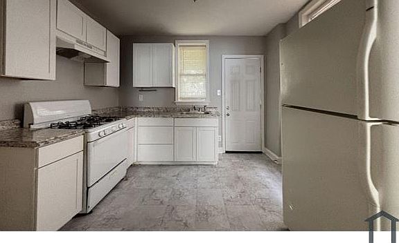 3rd image of 2016 S Simpson St