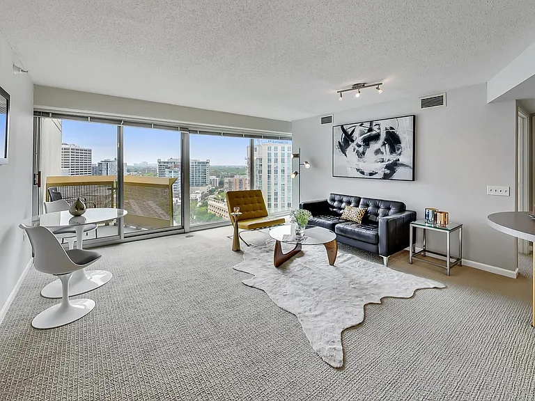 1720 Maple Ave #1570 — Photo 3