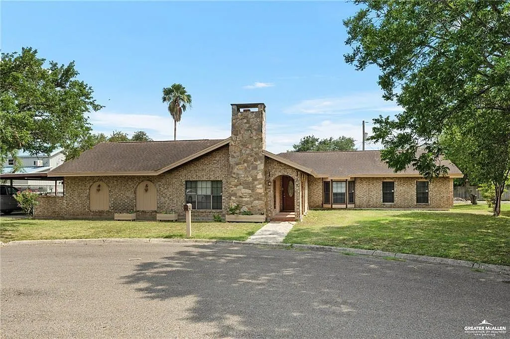 3 bed, 2.0 bath, 1901 sqft, $1,500 — Photo 1