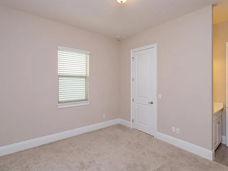 6354 Swanson St — Photo 20