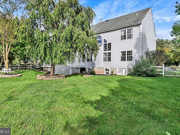 5th image of 4960 Stillwater Cir