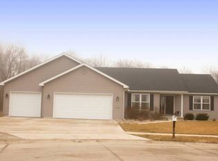 780 Pearl Ct, Mt Zion, IL 62549