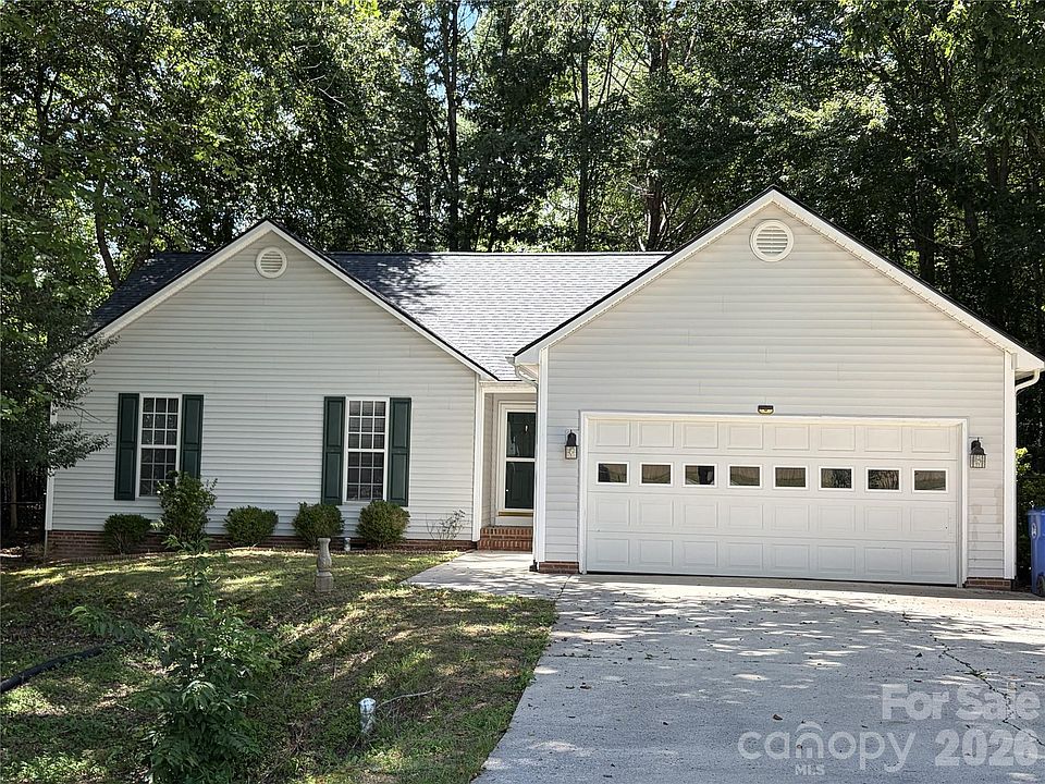 1st image of 396 Glensprings Dr