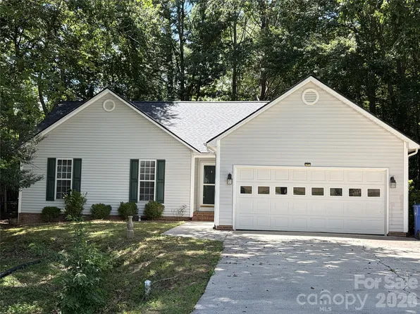 396 Glensprings Dr, Fletcher, NC 28732