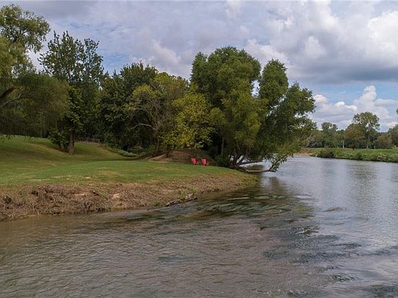 3rd image of 145 Hasler Shores Dr