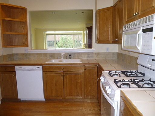 4th image of 703 4th Ave APT 102