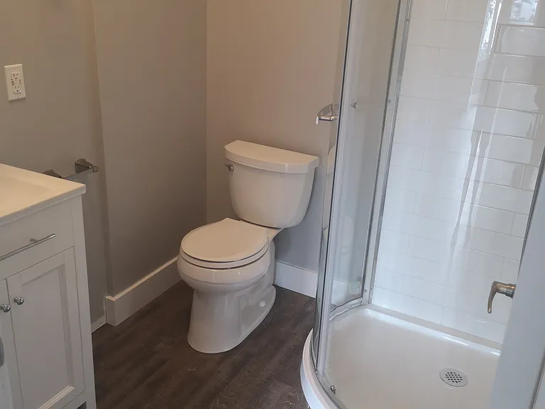 1143 Main St E #1 — Photo 16