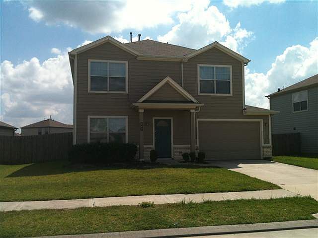 2nd image of 807 Eagles Glide Dr