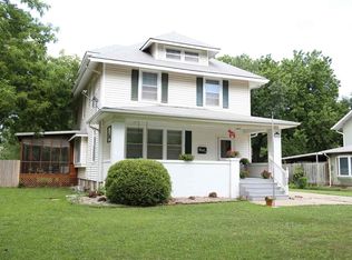 741 N 2nd St, Lindsborg, KS 67456