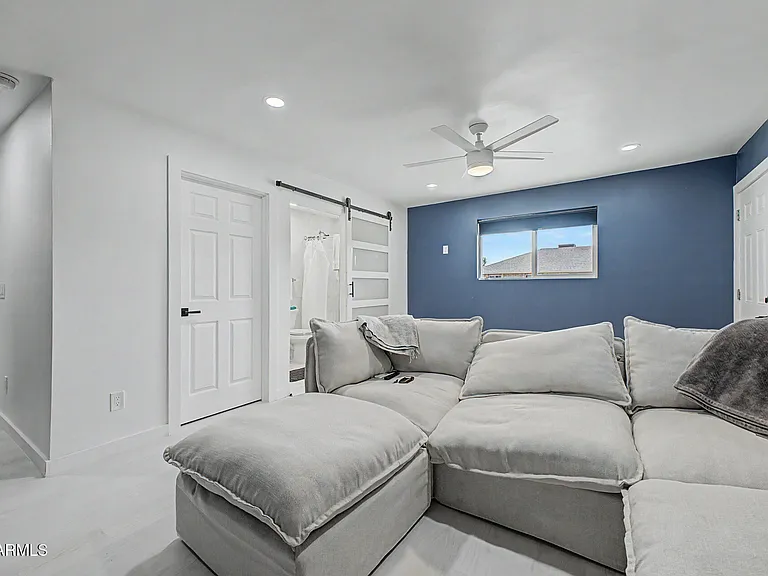 3524 E Angela Dr — Photo 20