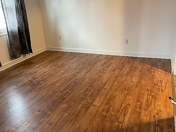 5th image of 217 Chestershire Dr