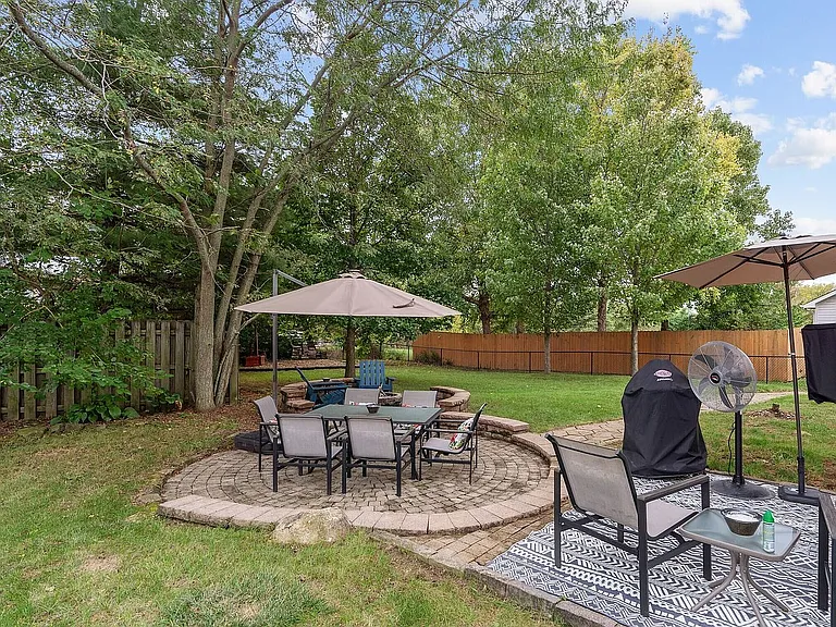 3397 Yorkshire Dr — Photo 21