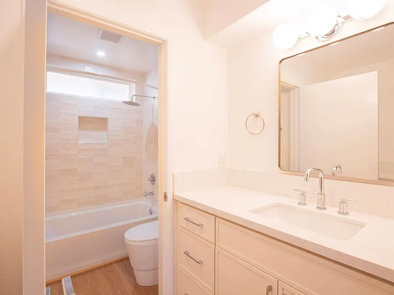 Affordable 2BR/2BA in Santa Monica 90403 Section 8 Voucher Holders Welcome — Photo 10