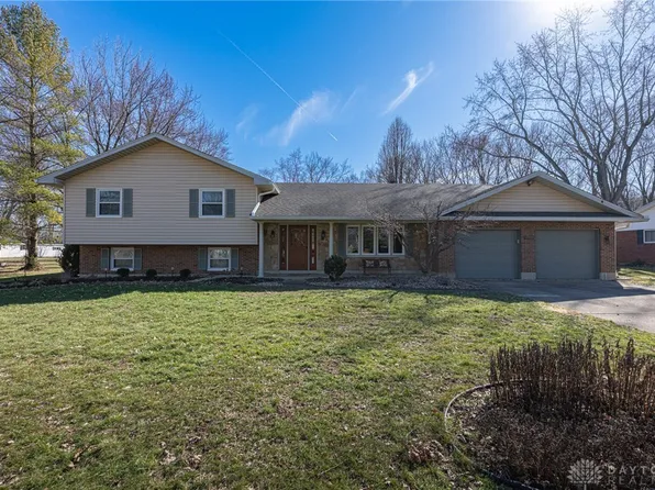 3997 Willowcrest Rd, Dayton, OH 45430