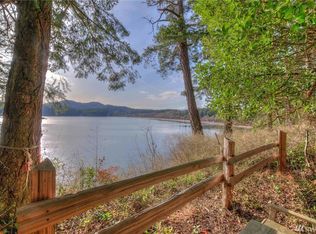 166 Montgomery Ln, Eastsound, WA 98245
