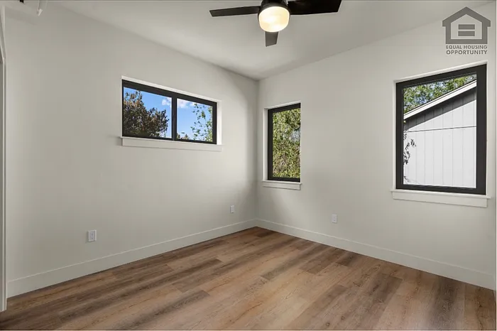 2548 SW Yew Ave #103 — Photo 15