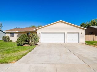 4811 Kalahari Dr, Pasco, WA 99301