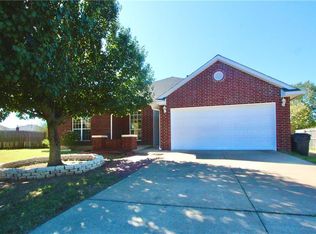 6000 SE 82nd Cir, Del City, OK 73135