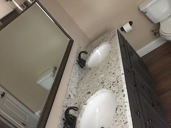 4th image of 524 Hollis Ct