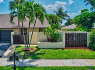 377 SW 29th Ave, Delray Beach, FL 33445
