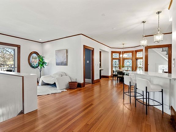 3rd image of 53 University Rd #2